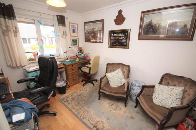 Study or Bedroom 5.JPG