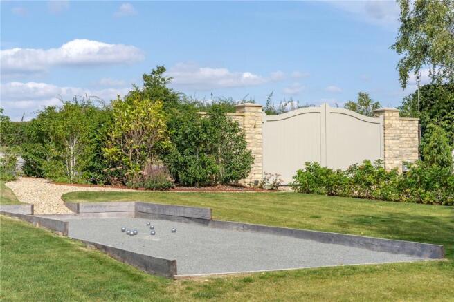 Boules Court