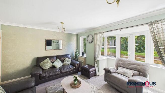 4 bed Detached for sale Image 6