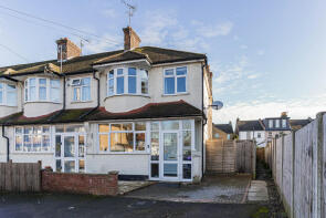29, Cloister Gardens, South Norwood, London SE25 5ES