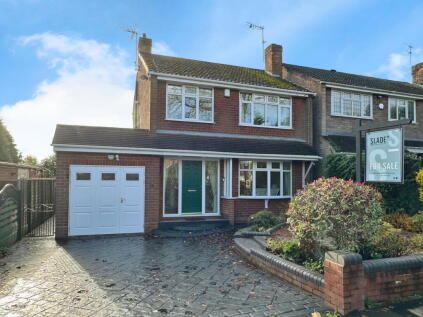 Springhill Lane, Penn, Wolverhampton, WV4 4SJ