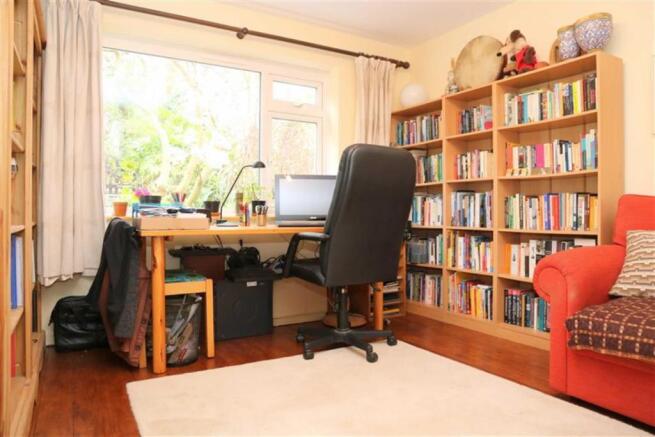 Photo 12