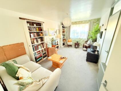 Shurland Avenue, Barnet, EN4