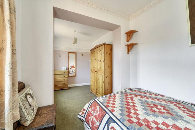 4 bed Semi-Detached for sale Image 11