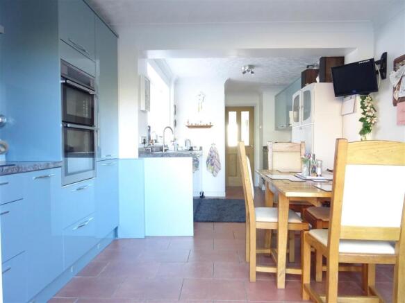Extended Dining Kitchen