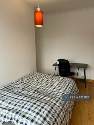 Bedroom Pic 4