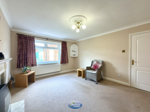 4 bed Detached for sale Image 6