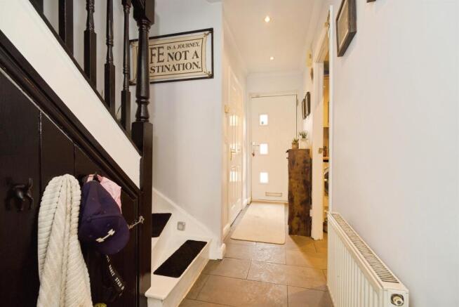 3 bed Town House for sale Image 6