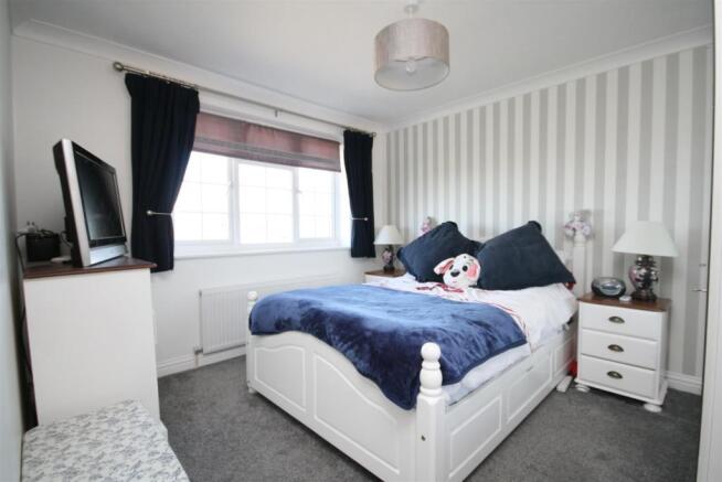 Master Bedroom.JPG