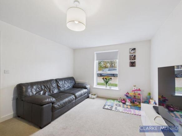 4 bed Detached for sale Image 8