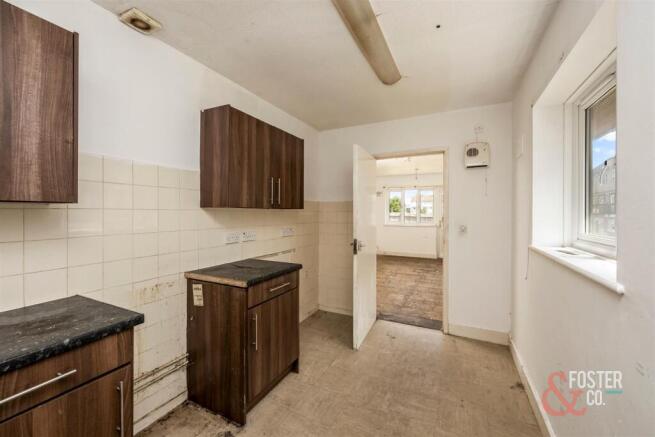 Harmsworth Crescent, Hove photo 4