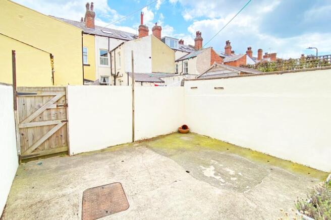 2 bed House for sale Image 10
