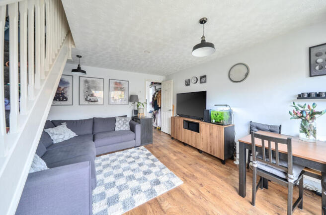 Sheriden Close, Dunstable, Bedfordshire photo 4