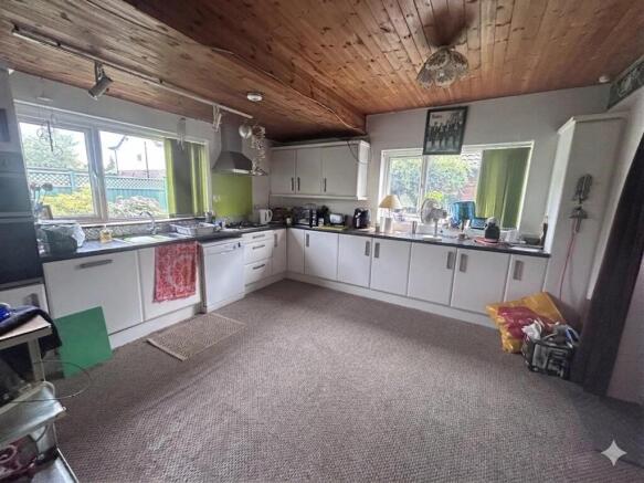 Kitchen ( Cleared using AI ) .jpg