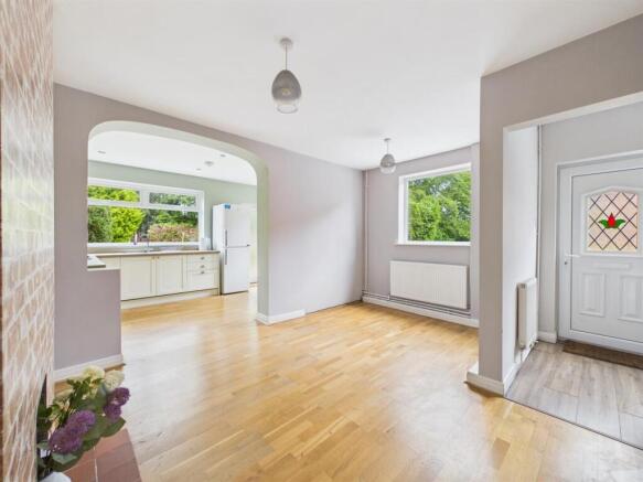 Westleigh Avenue, Derby photo 4