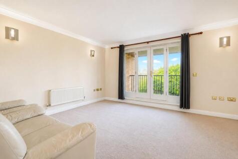 Bewicks Reach, Newbury, Berkshire, RG14