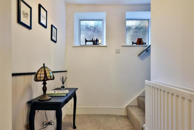3 bed Semi-Detached for sale Image 12