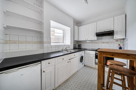 Mill Hill Road, Acton, London, W3