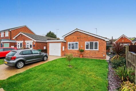 Drake Avenue, Minster on Sea, Sheerness, Kent, ME12 3SA