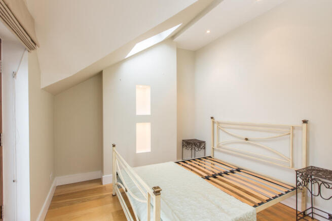 highres1559430.jpg