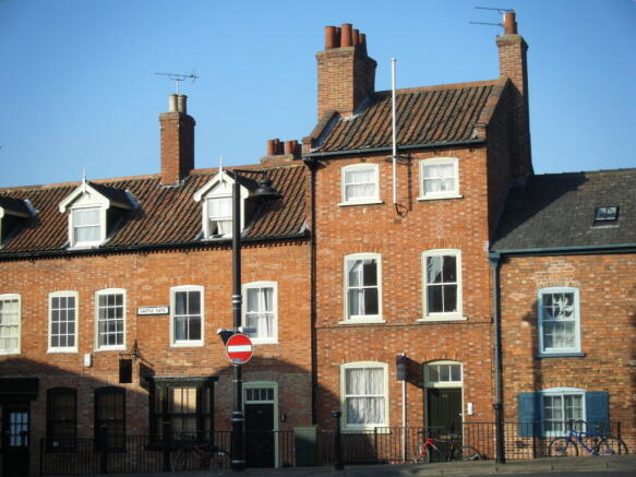 Photo 01