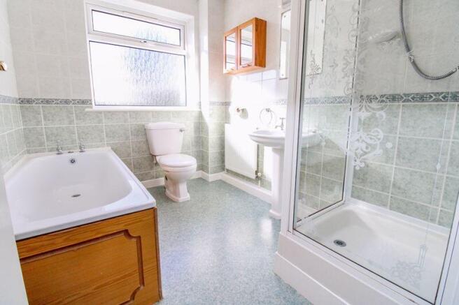 Family Bathroom DG
