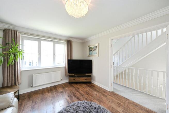 3 bed Detached for sale Image 3