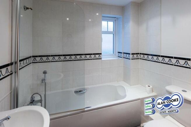 JACK & JILL BATHROOM