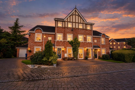 Holland House Court, Walton-Le-Dale, Preston