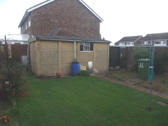 Photo 12