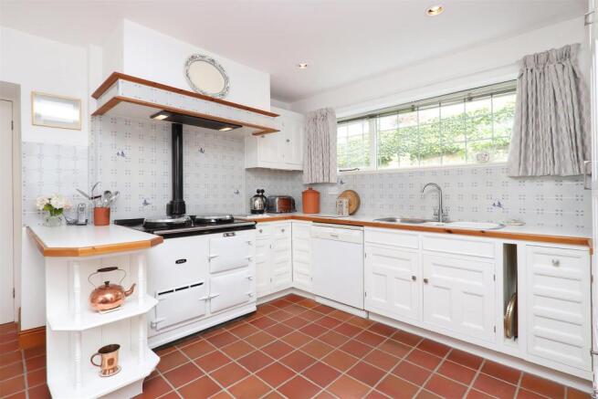 Kitchen.jpg