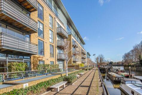 Point Wharf Lane, Brentford