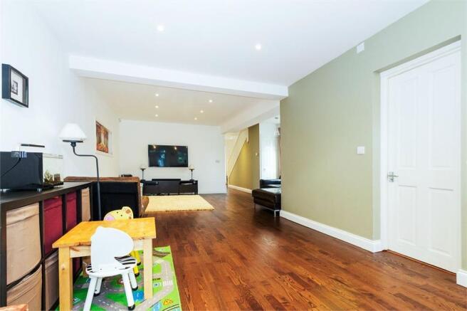 Photo 11