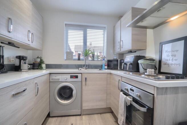 3 bed Semi-Detached for sale Image 5