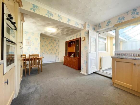 KITCHEN-DINER
