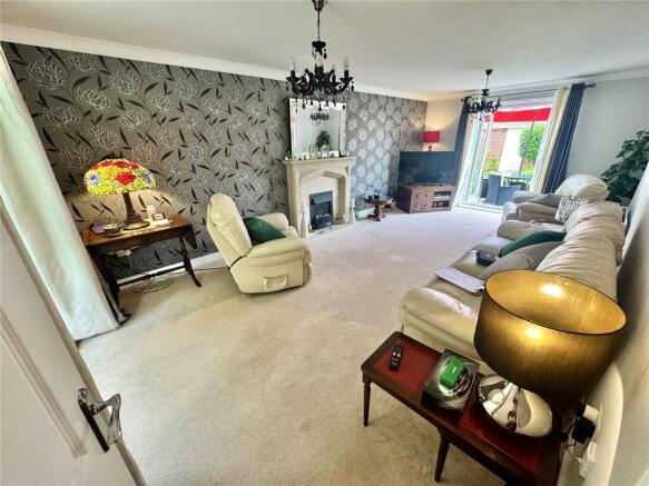 Southampton Road, Lymington, Hampshire, SO41 photo 4