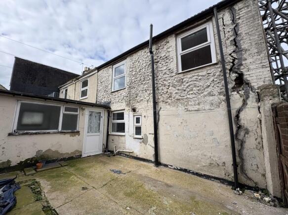 2  Medium  T202604101047.jpg