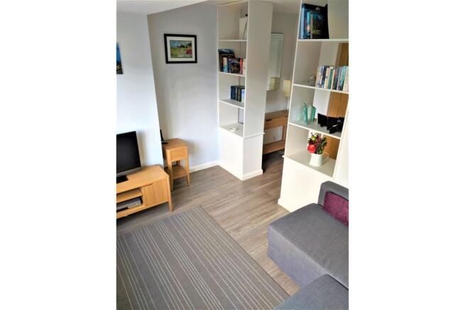 Photo 18