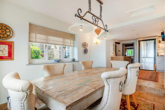 4 bed Cottage for sale Image 11