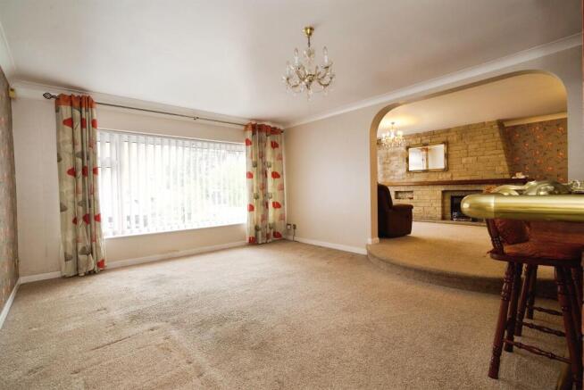 4 bed Detached Bungalow for sale Image 5