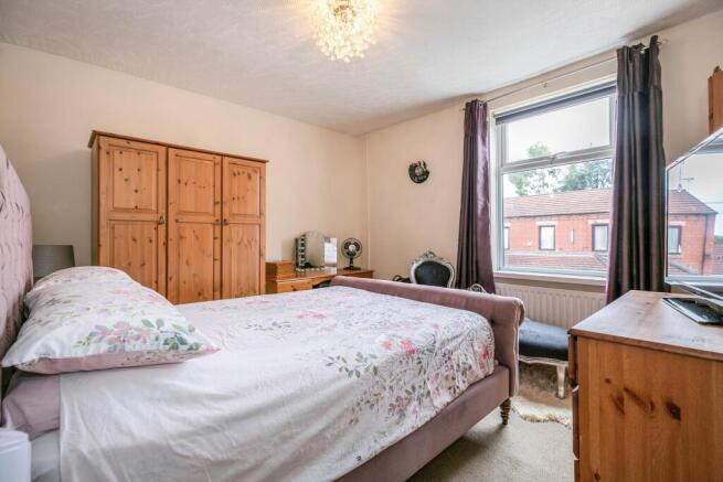3 bed Terraced for sale Image 12