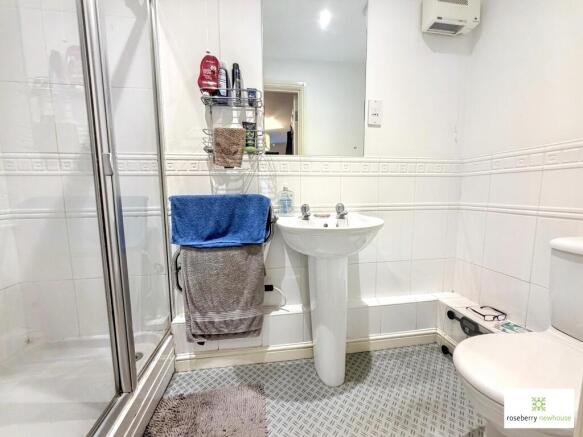 2 bed Apartment for sale Image 5