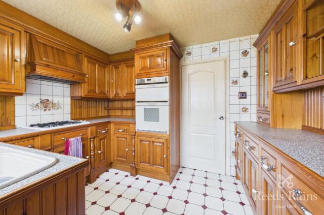 3 bed Bungalow for sale Image 4