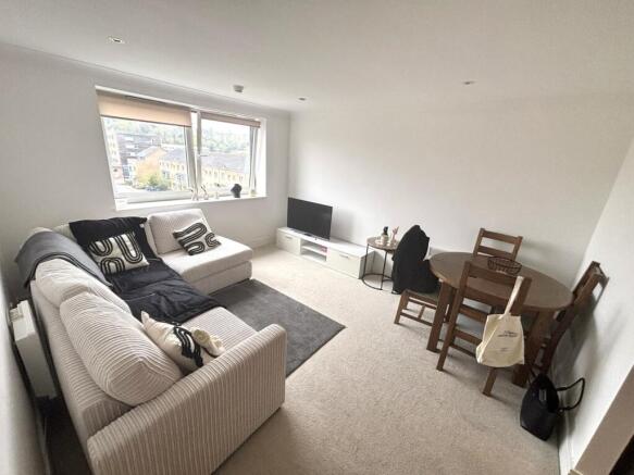 077e918a-cbbe-4619-8aa7-877612d5b1ee