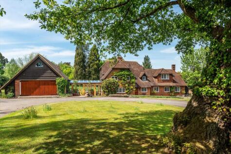 Blanchards Hill, Sutton Green, Guildford, Surrey, GU4 7QJ