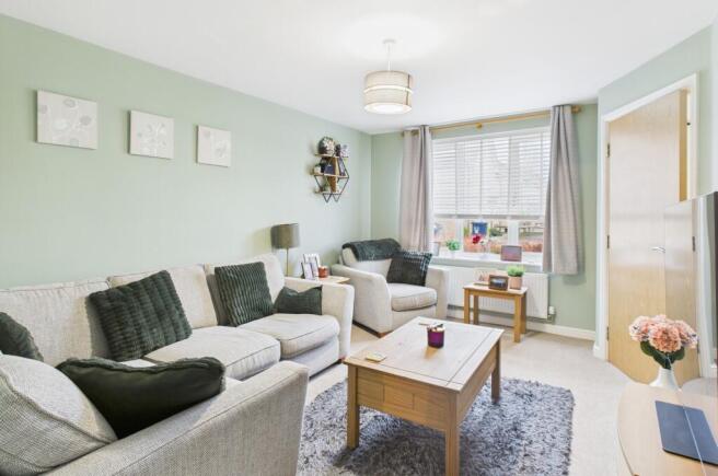 CAM02519G0-PR0379-STILL007