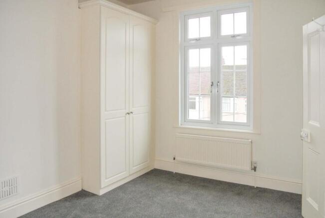 Bedroom 1.JPG