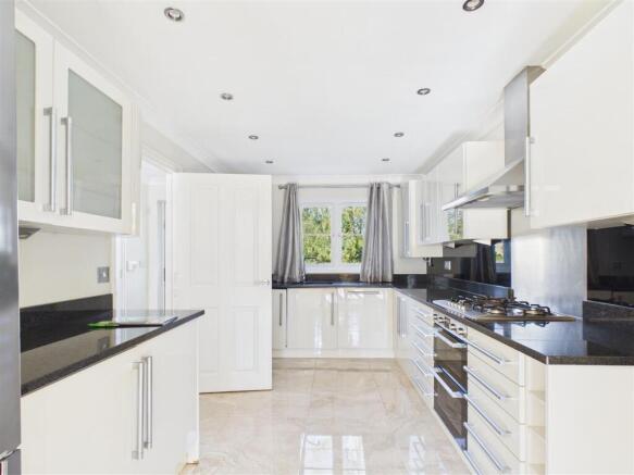Kitchen.jpg