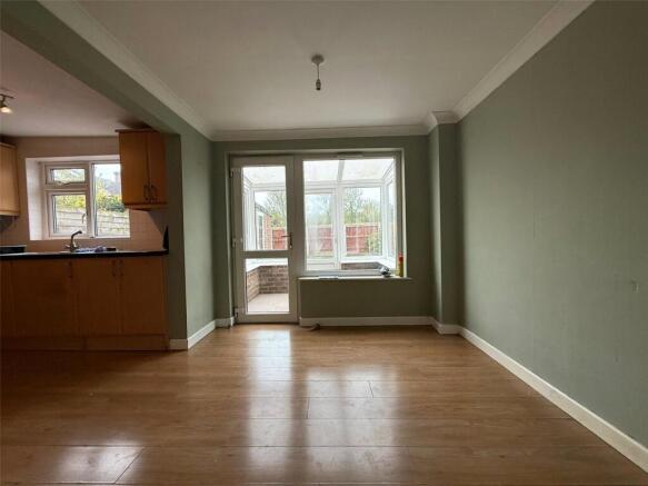 3 bed Semi-Detached for sale Image 10
