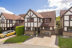 26, Court Meadow Close, Crowborough TN6 3LW